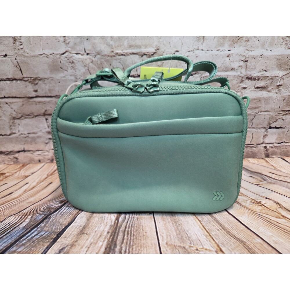 All In Motion Green Soft Lunch Box Shoulder Strap Pockets